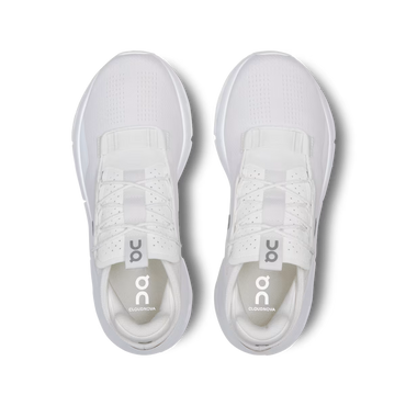 Running Cloudnova 2 — All White