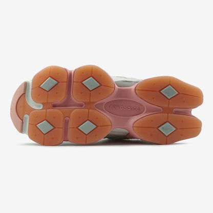 9060 ''Voices'' - Limited Edition